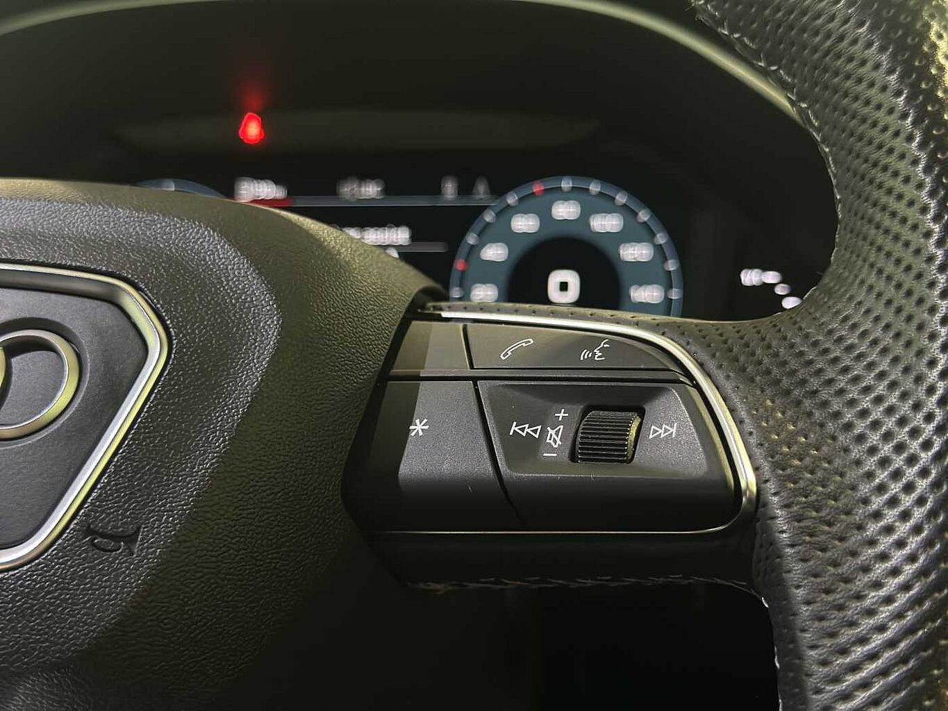 Used Audi Q3 2024 for sale - 76647350: Photo 15