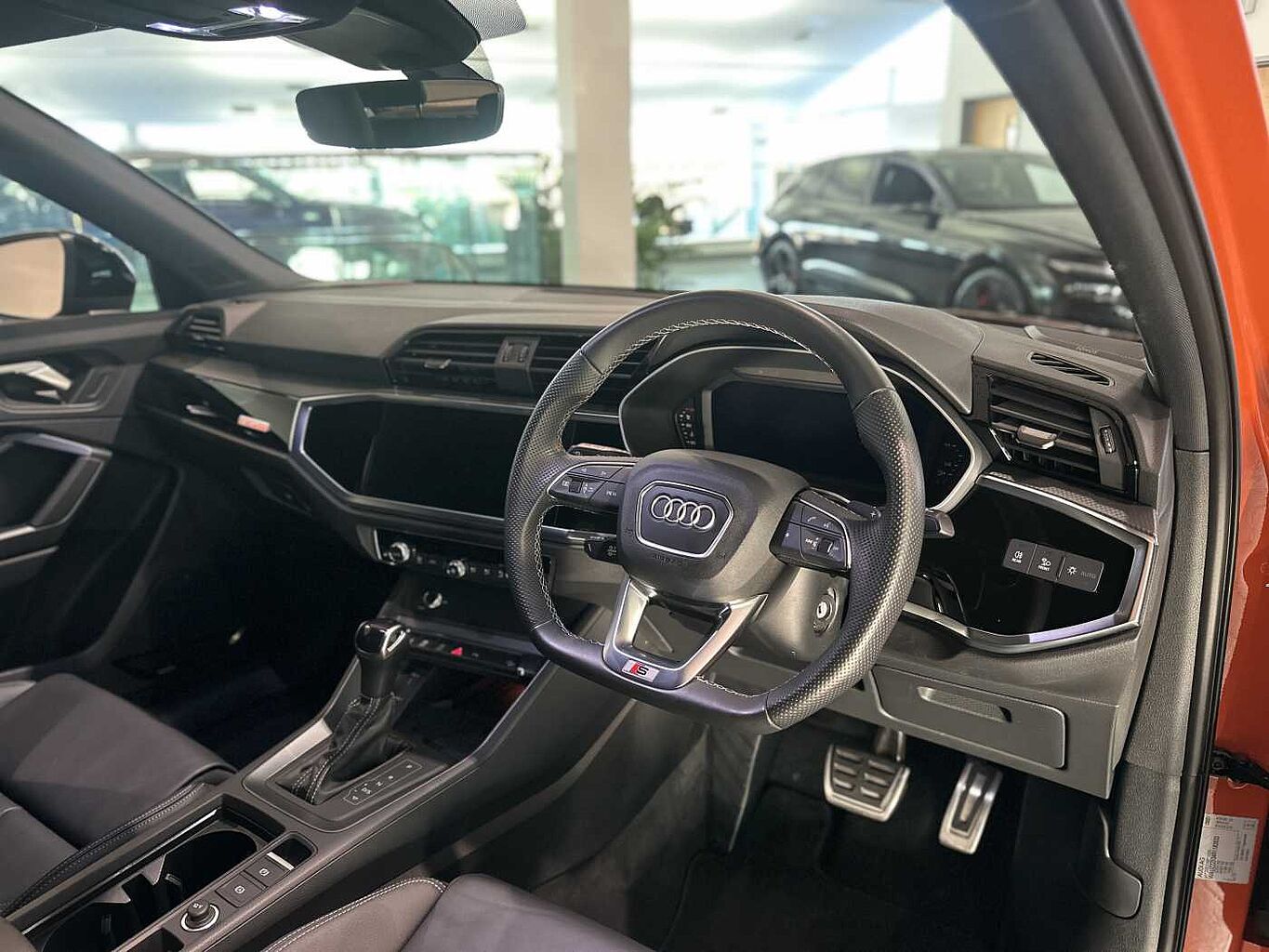 Used Audi Q3 2024 for sale - 76647350: Photo 2