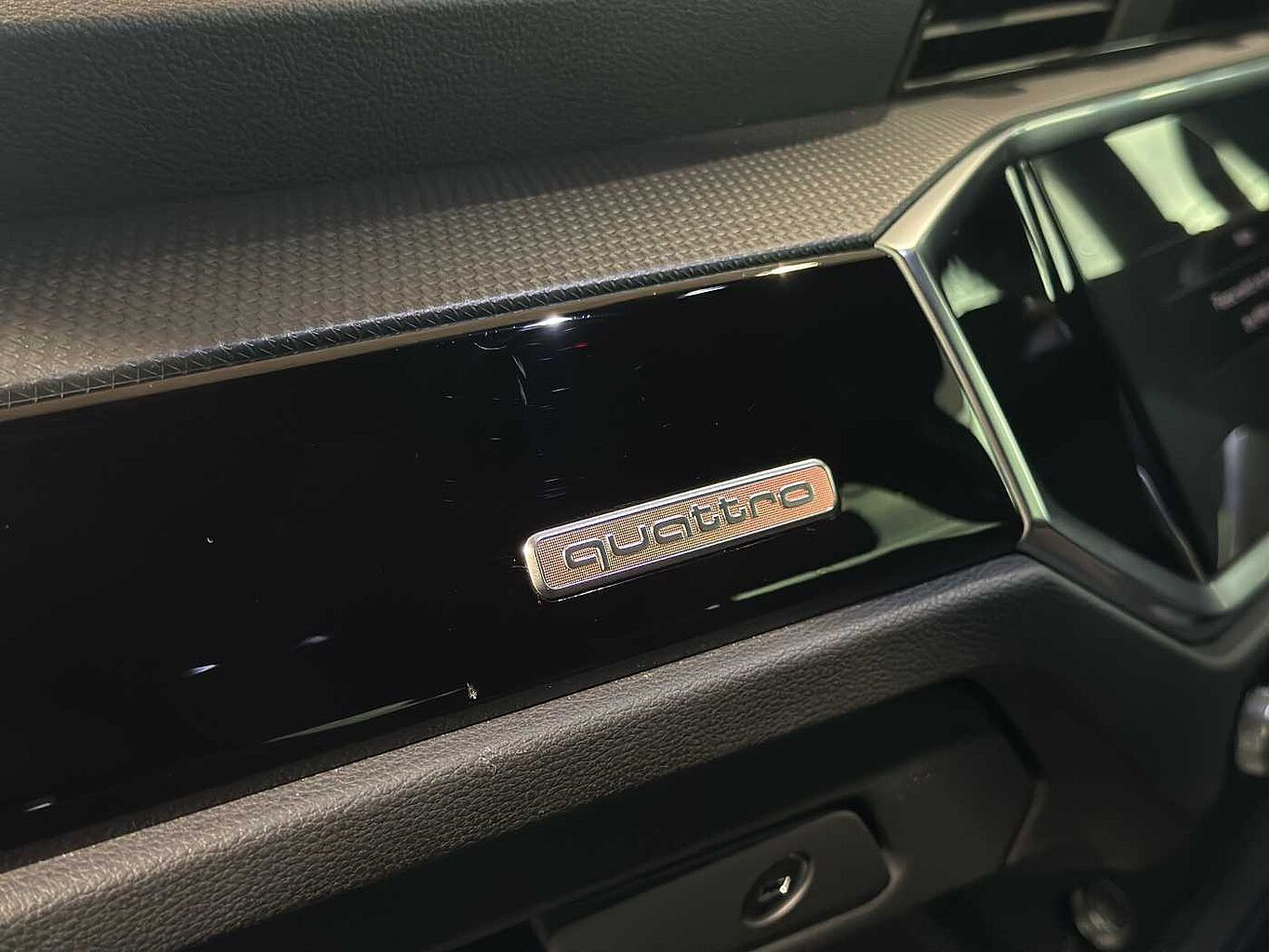 Used Audi Q3 2024 for sale - 76647350: Photo 22