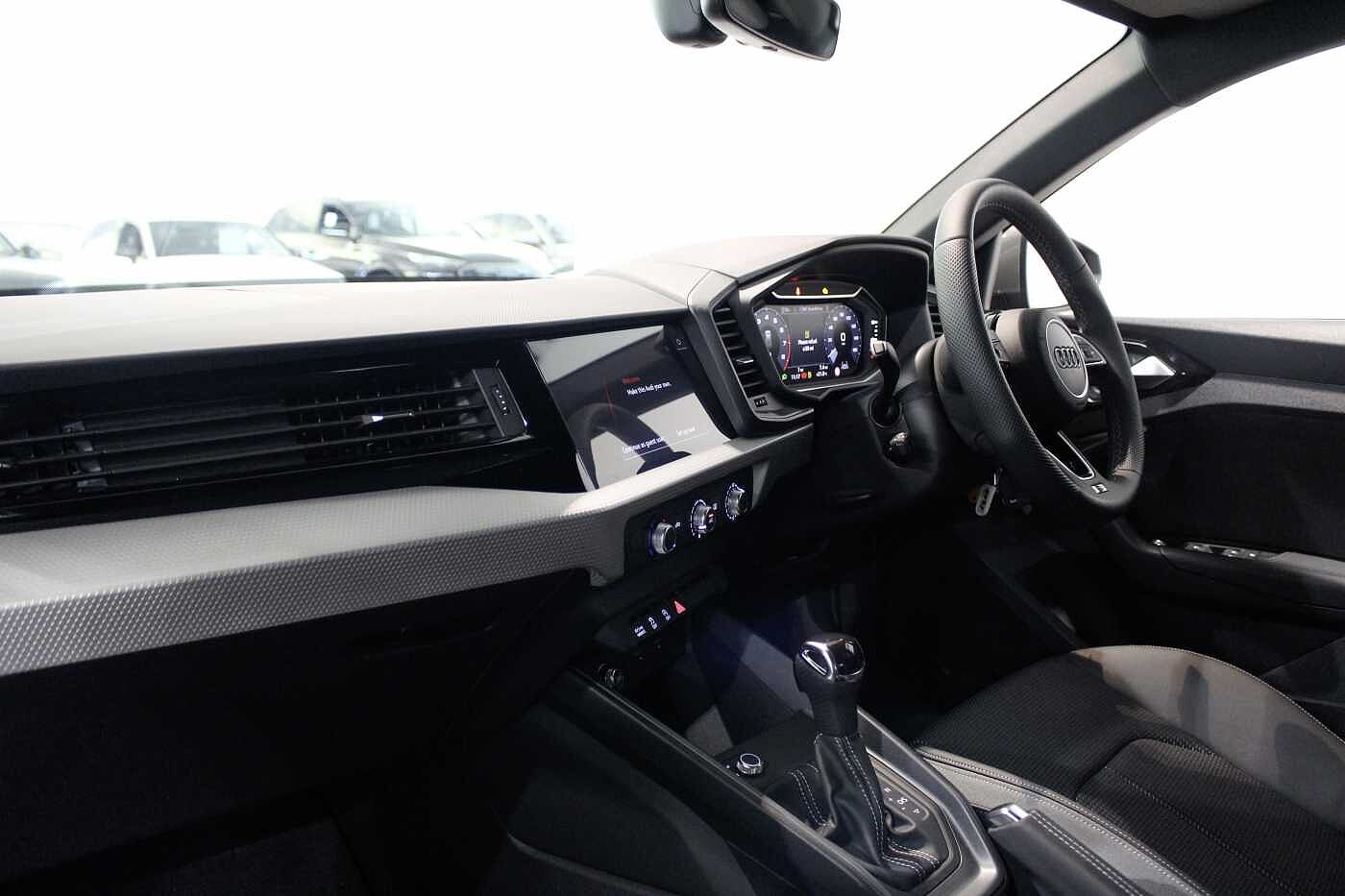 Used Audi A1 2025 for sale - 76216642: Photo 2