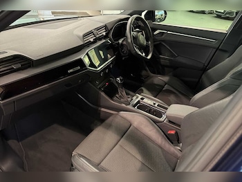 Used Audi Q3 2023 for sale - 76123905: Photo