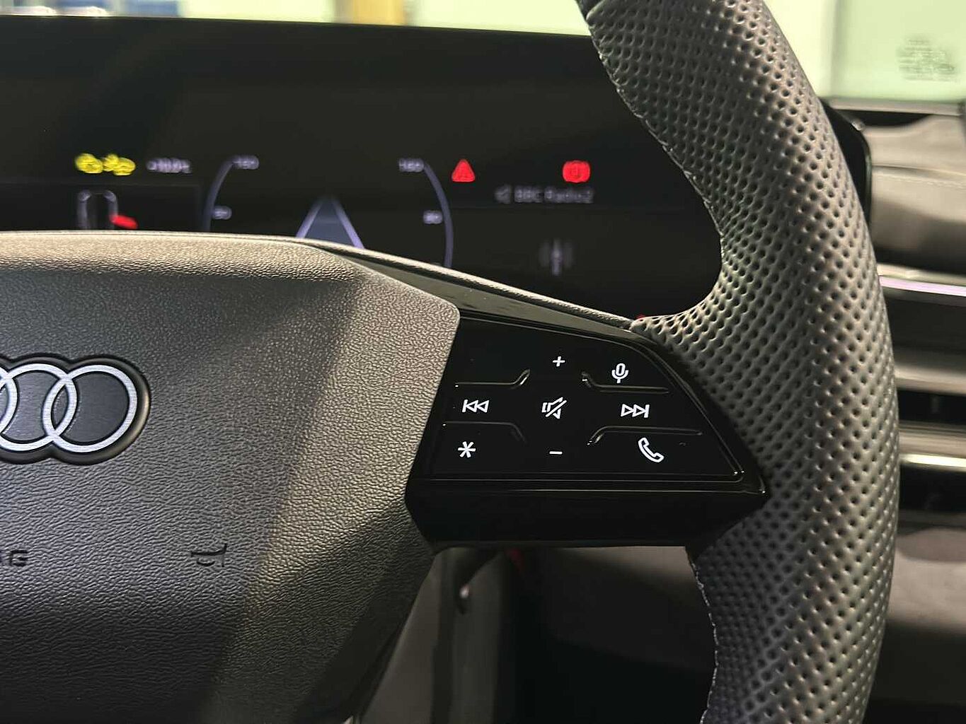 Used Audi A6 Saloon 2025 for sale - 76800599: Photo 15