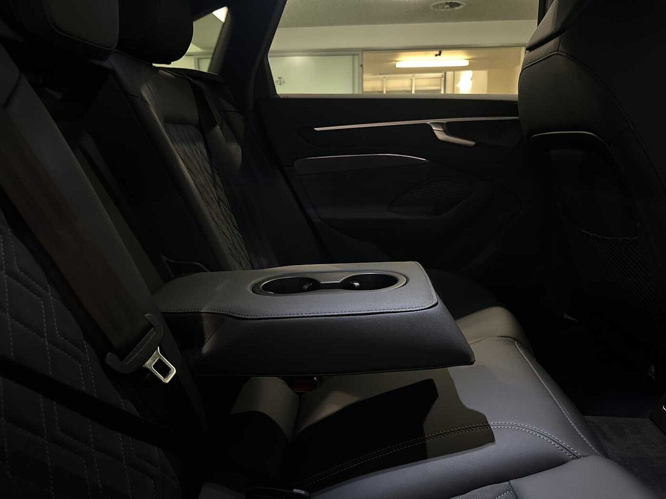 Used Audi A6 Saloon 2025 for sale - 76800599: Photo 26