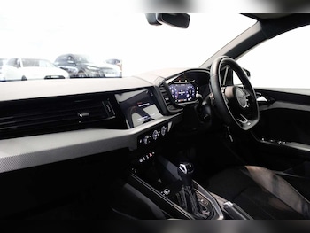 Used Audi A1 2024 for sale - 76095644: Photo 2