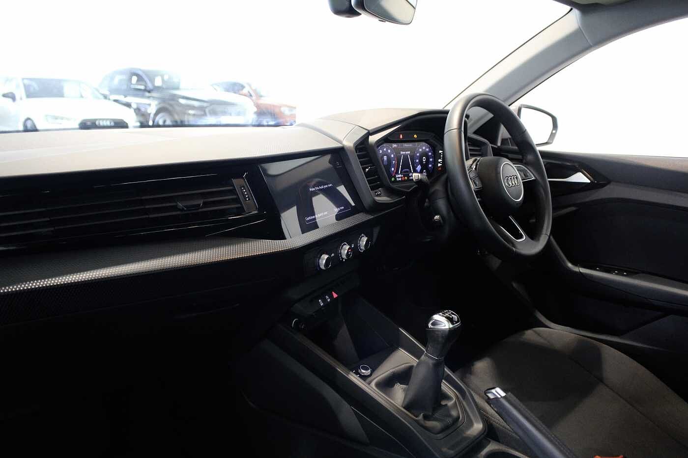 Used Audi A1 2023 for sale - 76176061: Photo 2