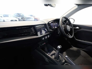 Used Audi A1 2023 for sale - 76176061: Photo 2