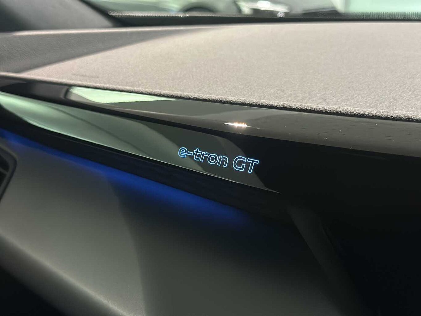 Used Audi e-tron 2025 for sale - 76800368: Photo 15