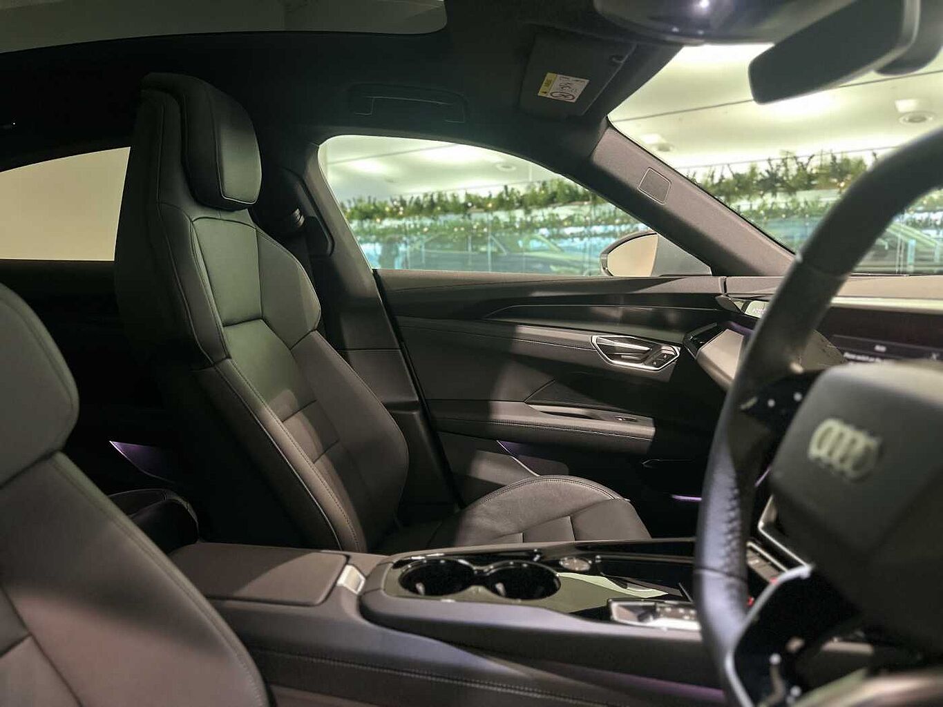 Used Audi e-tron 2025 for sale - 76800368: Photo 9