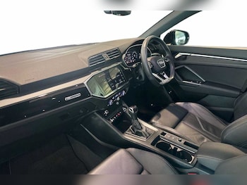 Used Audi Q3 2023 for sale - 79449260: Photo