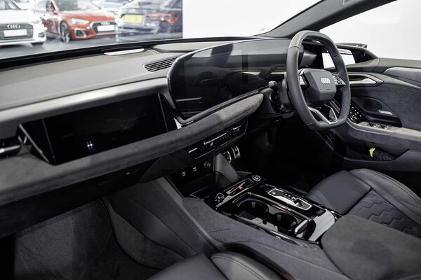 Used Audi A6 e-tron Avant 2025 for sale - 73602228: Photo 2