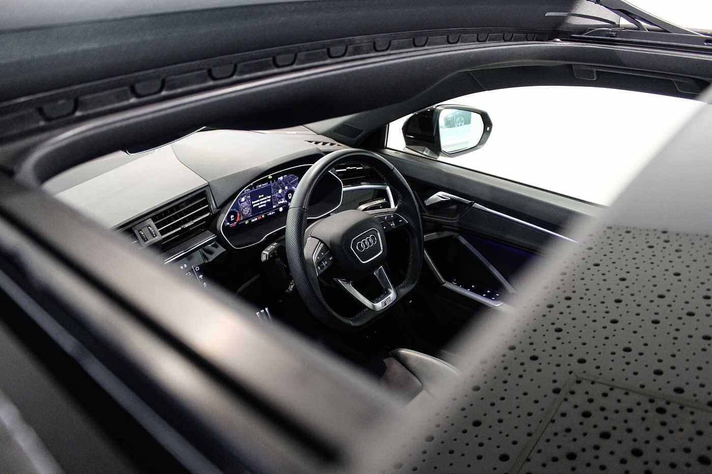 Used Audi Q3 2023 for sale - 76800364: Photo 28