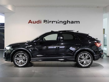 Used Audi Q3 2023 for sale - 76800364: Photo