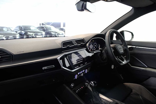 Used Audi Q3 2025 for sale - 76190646: Photo 2