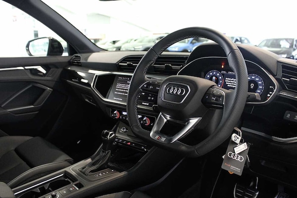 Used Audi Q3 2025 for sale - 76190646: Photo 6