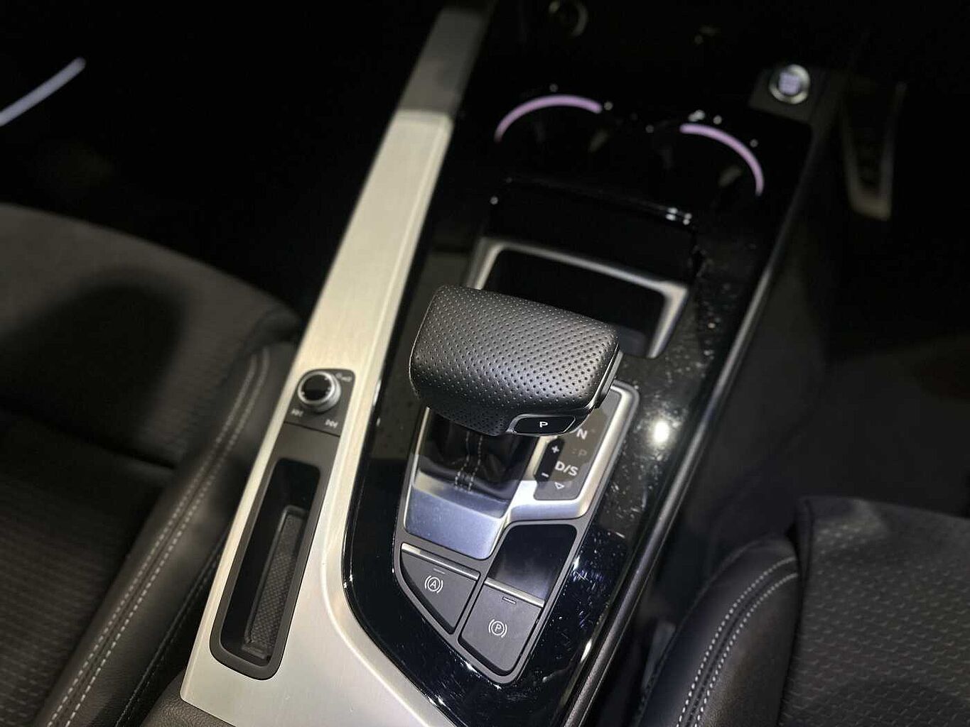 Used Audi A4 2023 for sale - 77176827: Photo 8