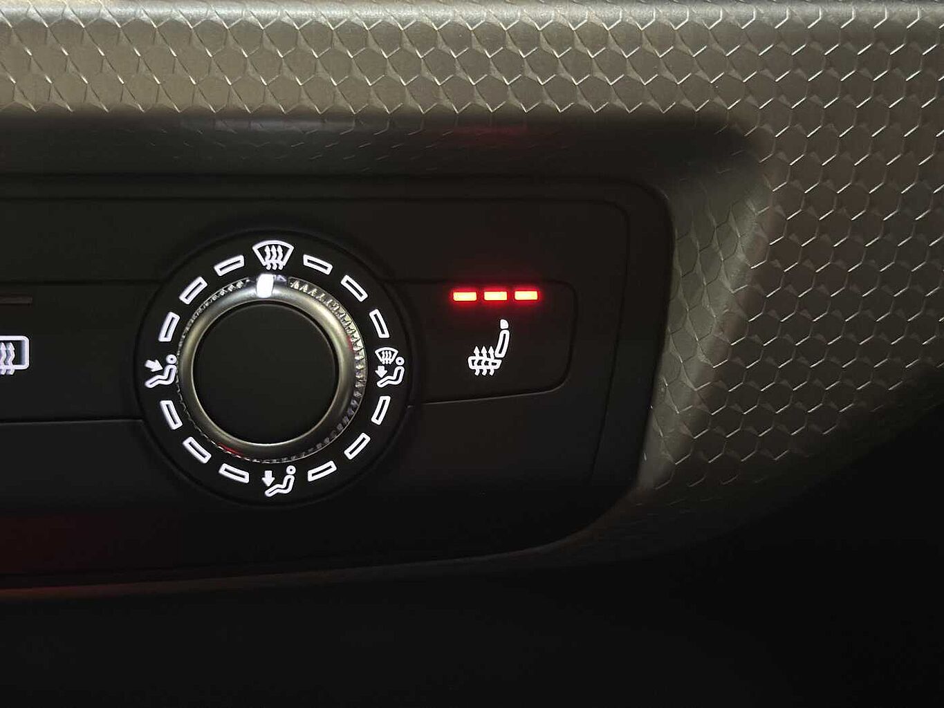 Used Audi A1 2025 for sale - 76647328: Photo 16