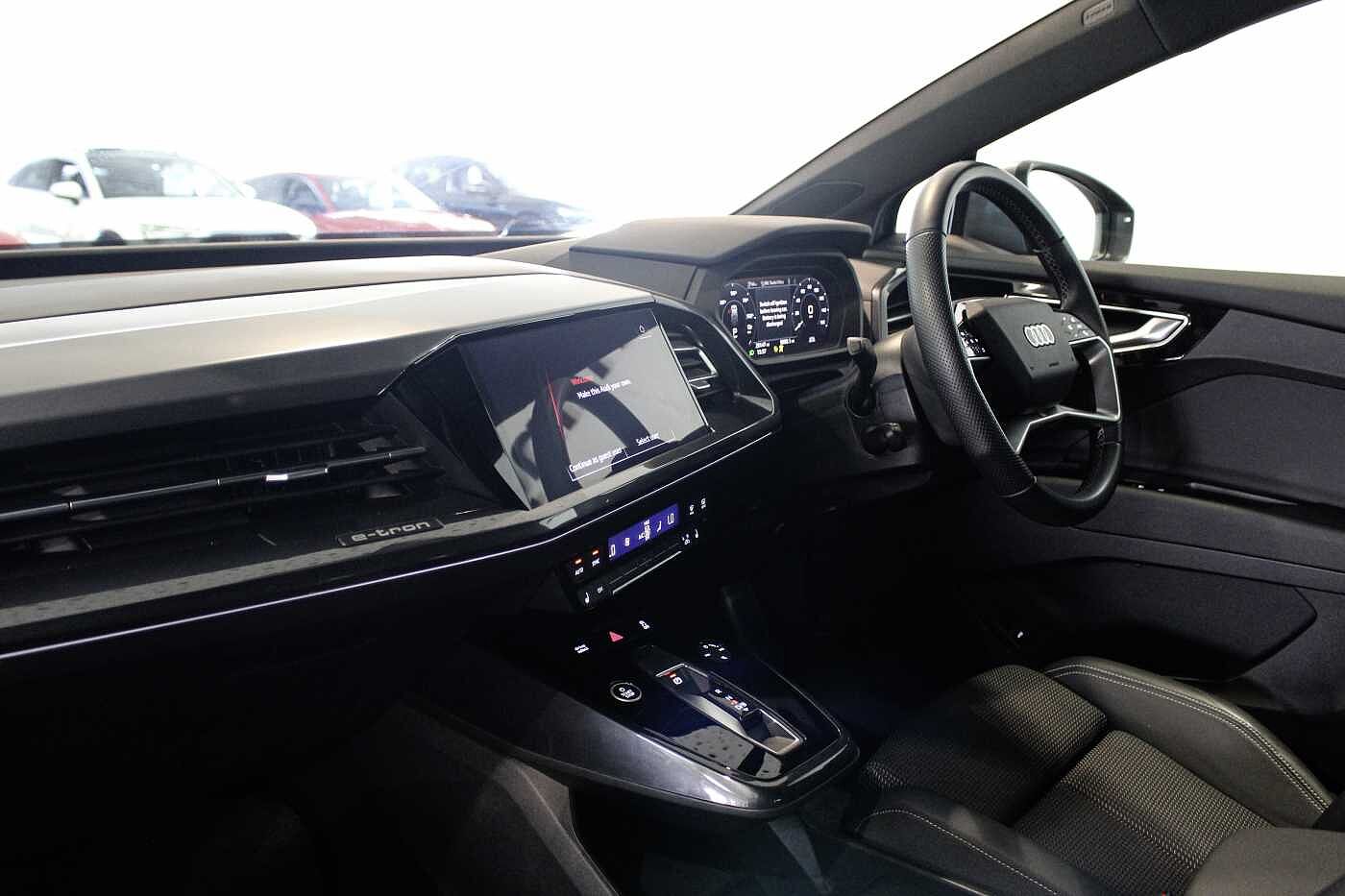 Used Audi Q4 e-tron 2022 for sale - 76474452: Photo 2