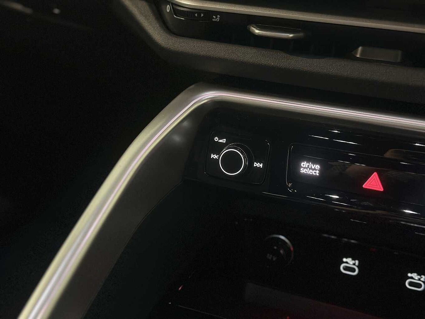 Used Audi Q5 2025 for sale - 76647352: Photo 17