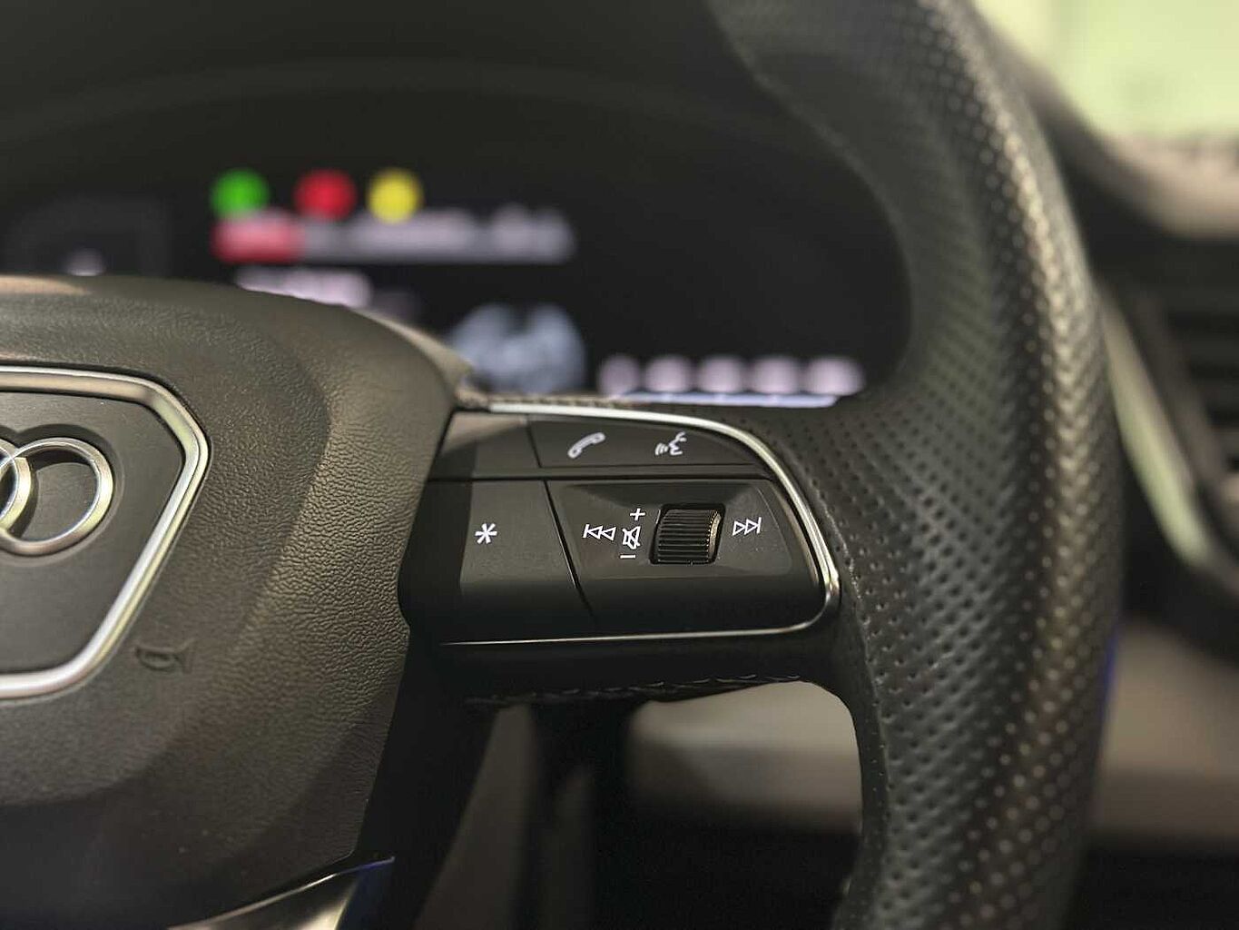 Used Audi Q5 2023 for sale - 77470408: Photo 25