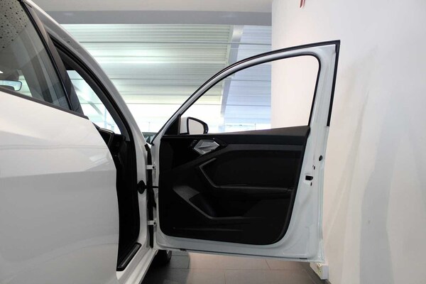 Used Audi A1 2023 for sale - 76095643: Photo 11