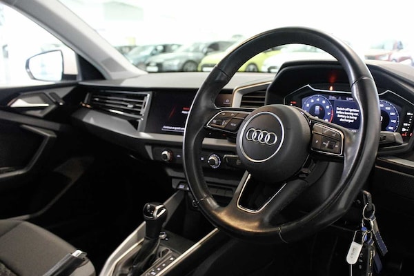 Used Audi A1 2023 for sale - 76095643: Photo 6