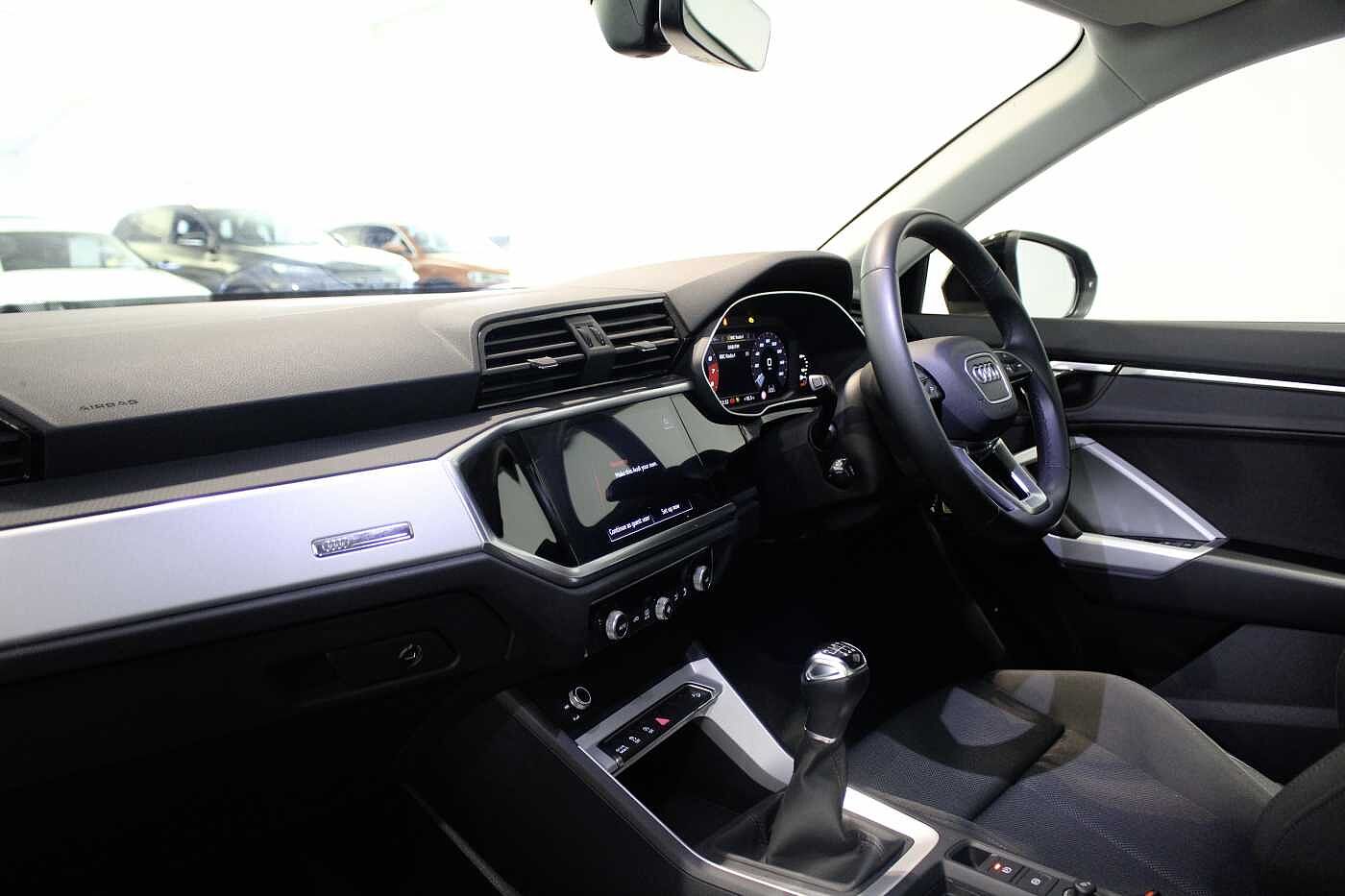 Used Audi Q3 2022 for sale - 76176047: Photo 2