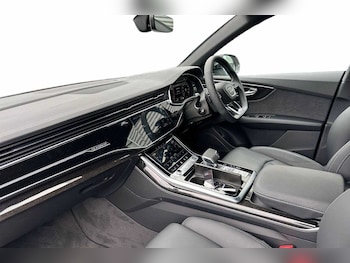Used Audi Q8 2026 for sale - 79427327: Photo