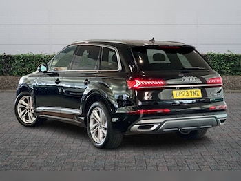 Used Audi Q7 2023 for sale - 78186428: Photo
