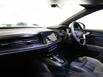Used Audi Q4 e-tron 2024 for sale - 76086117: Photo 2