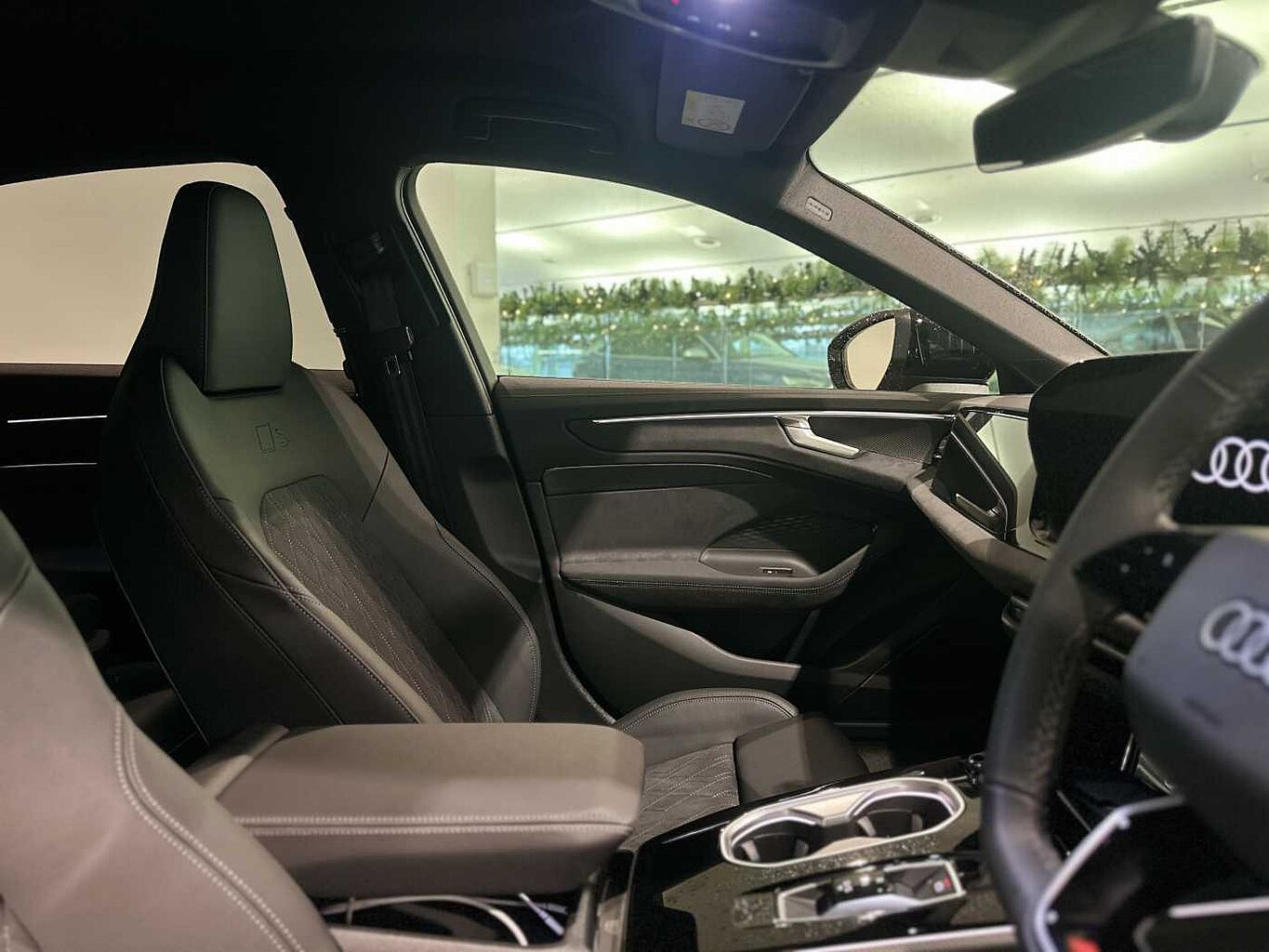 Used Audi A6 Saloon 2025 for sale - 76647329: Photo 9