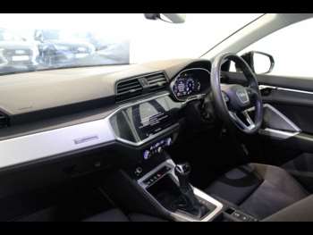 Used Audi Q3 2023 for sale - 74759529: Photo