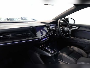 Used Audi Q4 e-tron 2021 for sale - 76285491: Photo 2