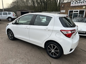 Used Toyota Yaris 2019 for sale - 77947419: Photo