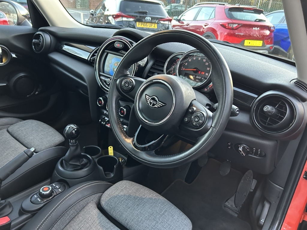 Used MINI Hatch 2018 for sale - 77008461: Photo 14