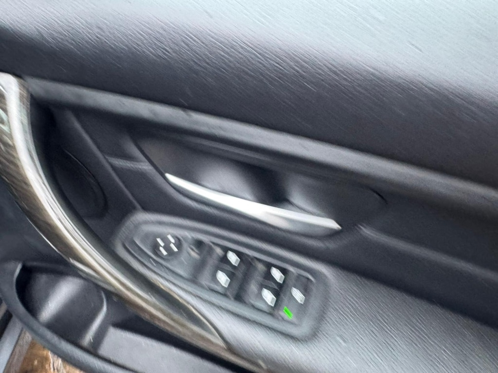 Used BMW 3 Series 2014 for sale - 77272646: Photo 10