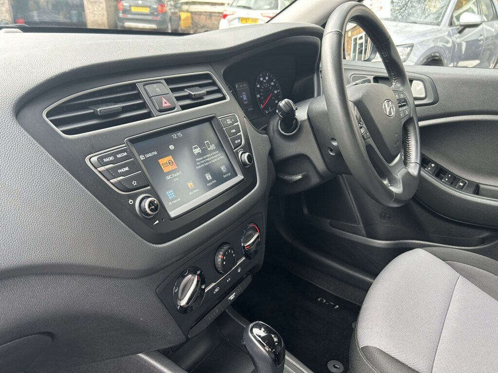 Used Hyundai i20 2019 for sale - 77818670: Photo 16