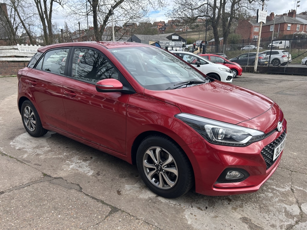 Used Hyundai i20 2019 for sale - 77818670: Photo 2
