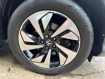 Used Honda CR-V 2017 for sale - 78836936: Photo