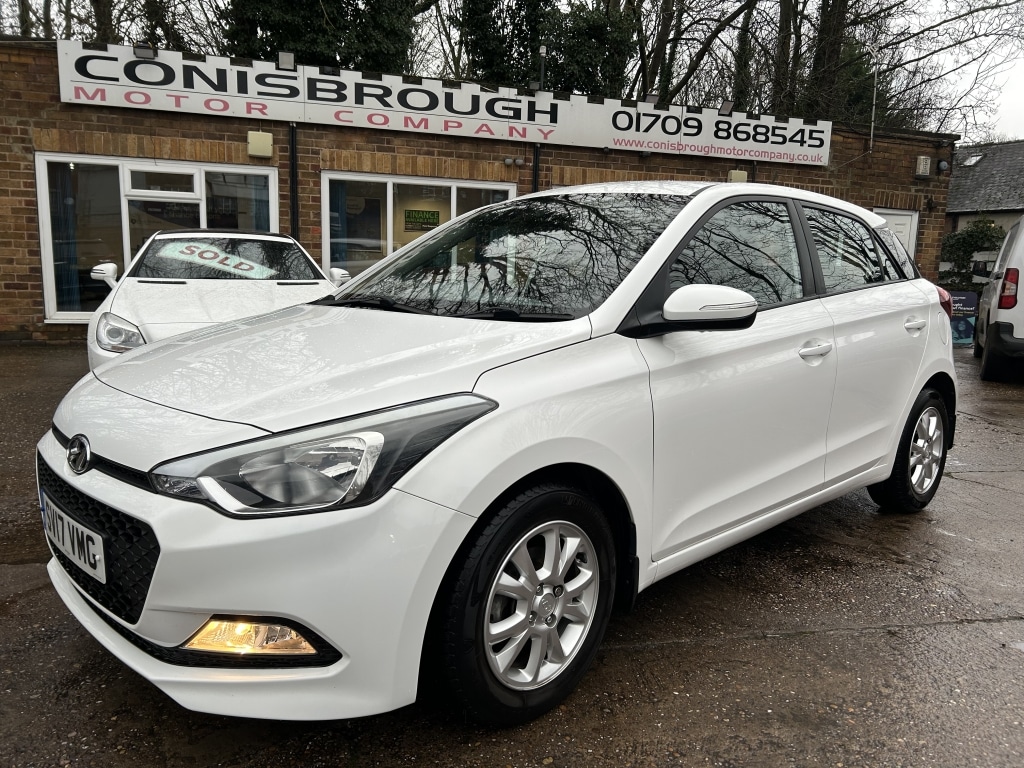 Used Hyundai i20 2017 for sale - 76983572: Photo 1