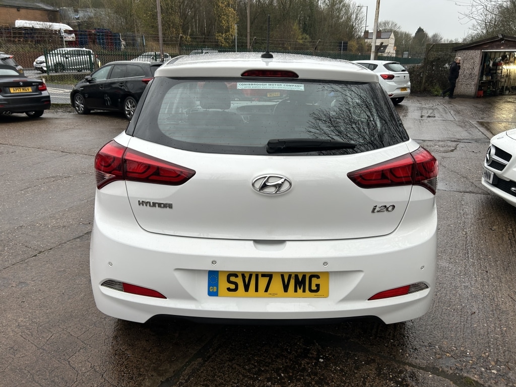 Used Hyundai i20 2017 for sale - 76983572: Photo 6