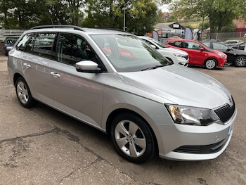 Used Skoda Fabia 2017 for sale - 76129142: Photo 2