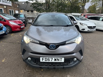 Used Toyota C-HR 2017 for sale - 76397213: Photo