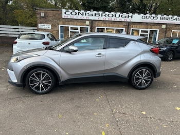 Used Toyota C-HR 2017 for sale - 76397213: Photo