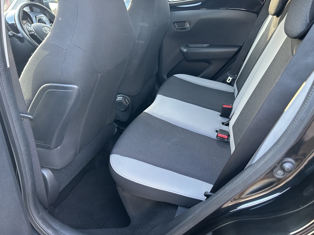 Used Toyota AYGO 2015 for sale - 77652419: Photo 11