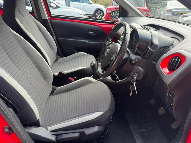 Used Toyota Aygo X 2018 for sale - 76082843: Photo 19