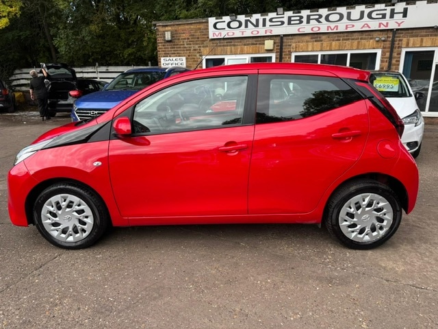 Used Toyota Aygo X 2018 for sale - 76082843: Photo 3