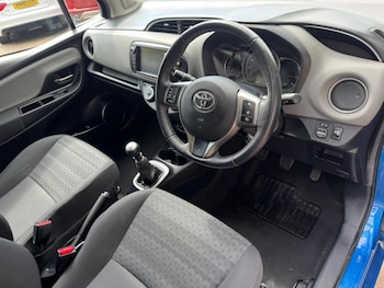 Used Toyota Yaris 2016 for sale - 78777358: Photo