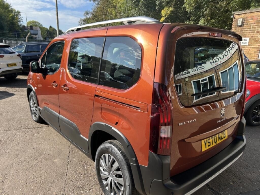 Used Peugeot Rifter 2021 for sale - 76107519: Photo 6