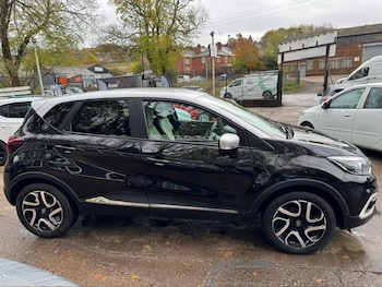 Used Renault Captur 2018 for sale - 76397214: Photo