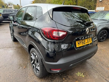 Used Renault Captur 2018 for sale - 76397214: Photo